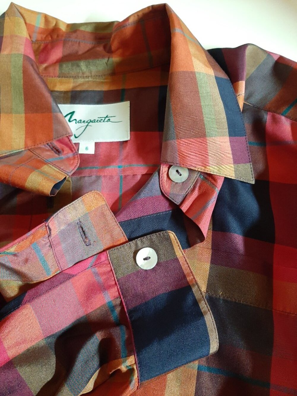 Vibrant Margareta Pure Silk Button Down Top
